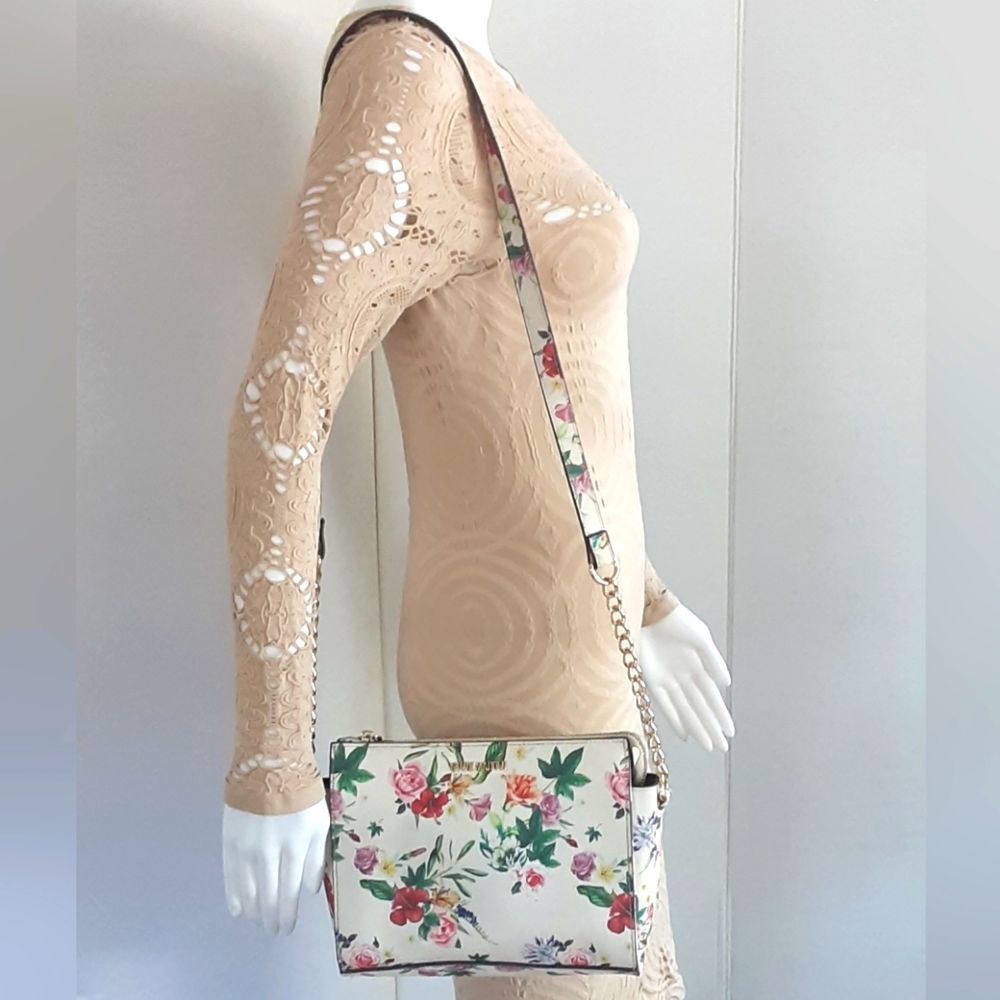 STEVE MADDEN Textured Faux Leather Summer Floral Crossbody Bag